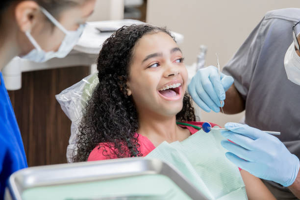 Best Emergency Dental Extractions in Hainesvle, IL